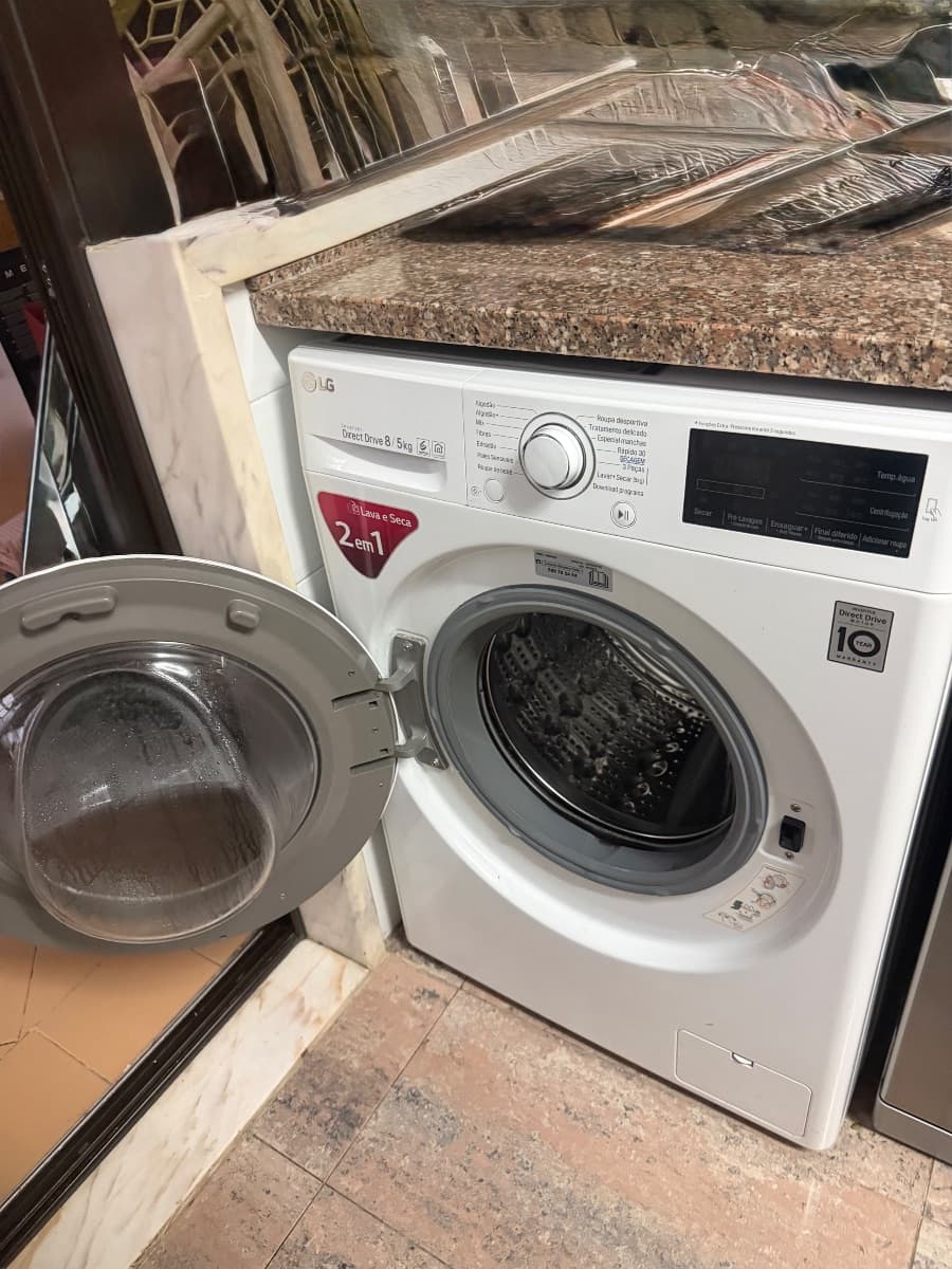 Máquina de Lavar Roupa LG Direct Drive 8/5kg
